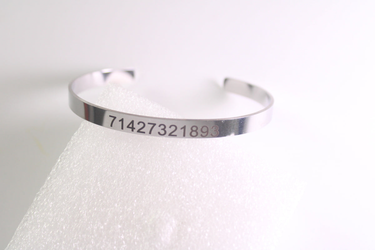Stainless steel prosperity bracelet by Rituales de Poder